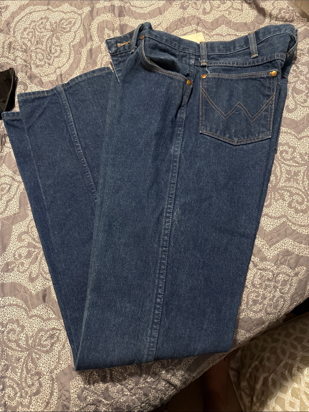 Wrangler 13MWZ